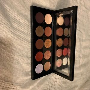 Pat McGrath Mothership eyeshadow palette
